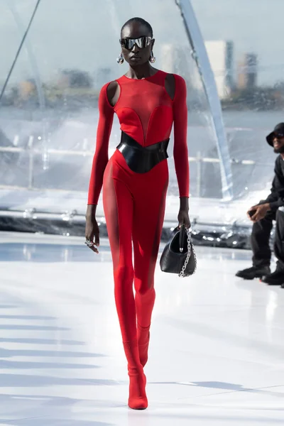 Look 7